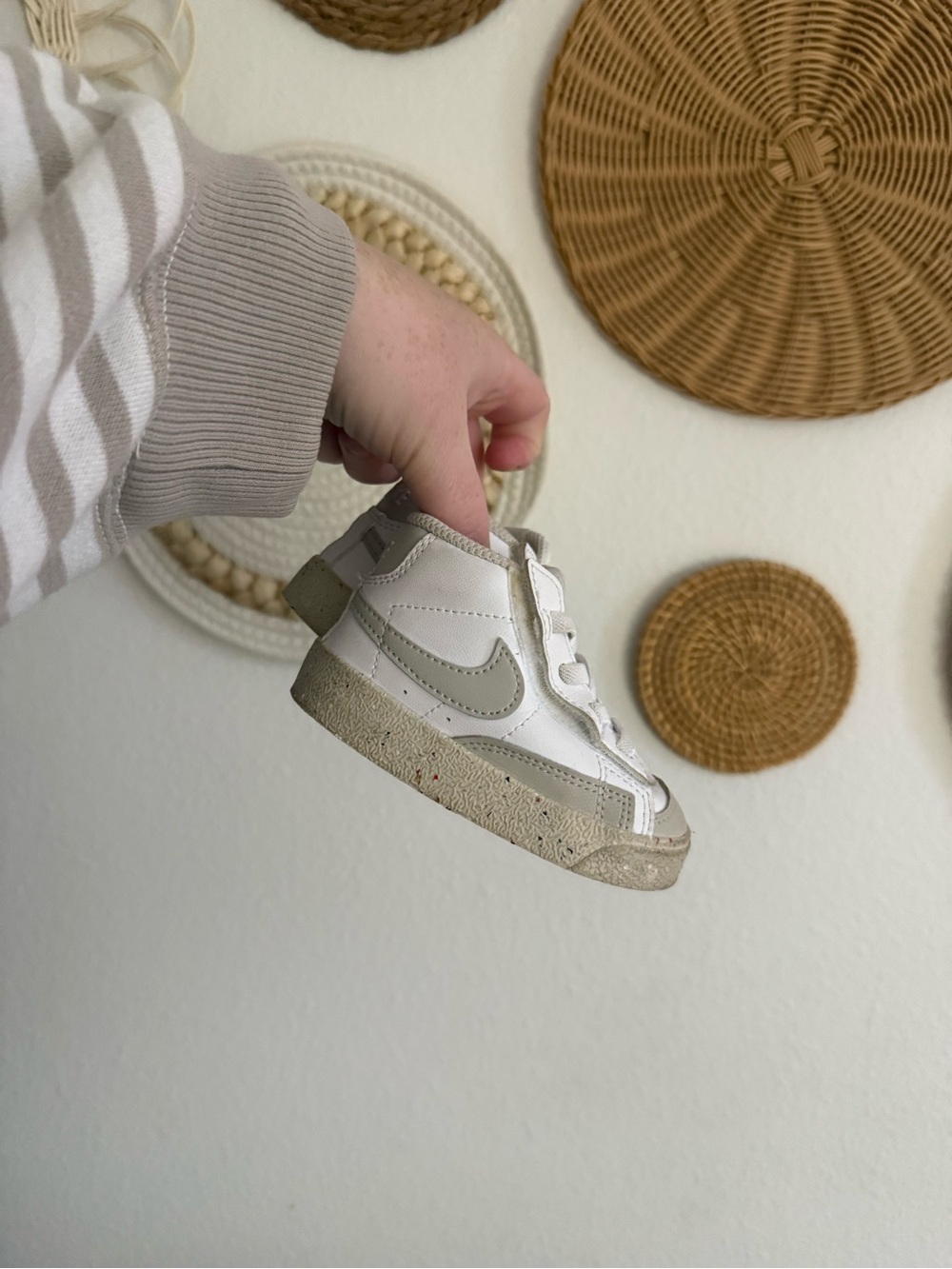 Nike Kids High-Top Sneakers in White and Taupe